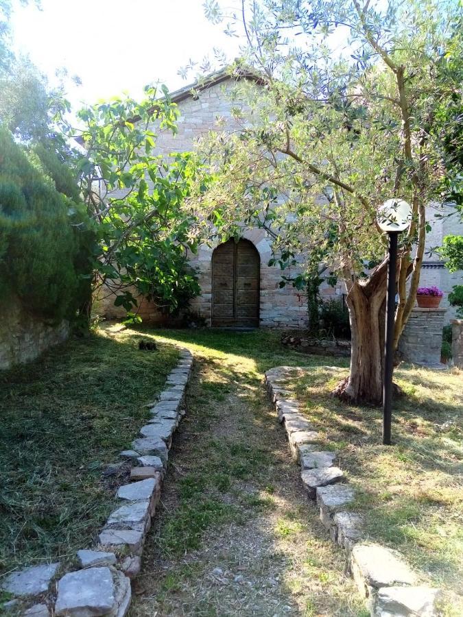 Residenza Messer Pajola Asís Exterior foto